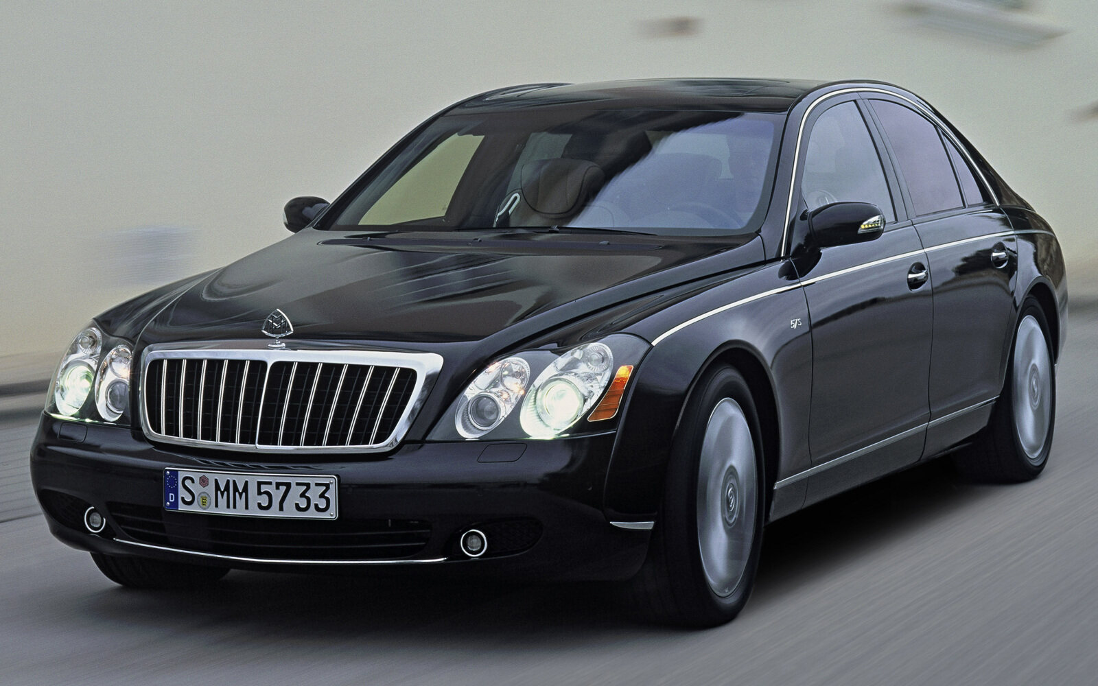 Maybach 57 Sedan (W240) (01.2002 - 12.2012)