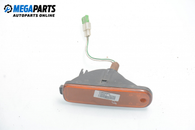 Мигач за Daihatsu Terios SUV I (05.1997 - 10.2006), джип, позиция: дясна