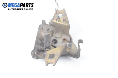 Брава преден капак за Volkswagen Passat Sedan B3, B4 (02.1988 - 12.1997), 4+1 вр., комби, позиция: предна