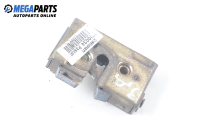 Брава на врата за Volkswagen Passat Sedan B3, B4 (02.1988 - 12.1997), позиция: задна, дясна