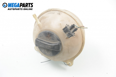 Казанче за антифриз за Volkswagen Passat Variant B3, B4 (02.1988 - 06.1997) 2.0, 115 к.с.