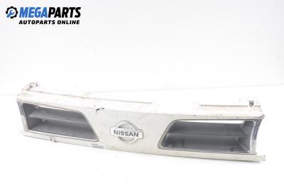 Решетка за Nissan Primera Hatchback I (06.1990 - 06.1996), хечбек, позиция: предна