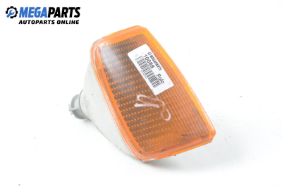 Мигач за Volkswagen Polo Hatchback I (10.1981 - 09.1994), комби, позиция: дясна