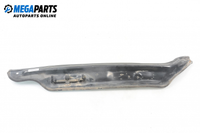 Кора под чистачки за Volkswagen Golf V Hatchback (10.2003 - 02.2009), 4+1 вр., хечбек