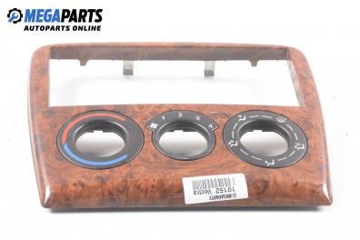 Централна конзола за Opel Vectra B Sedan (09.1995 - 04.2002)