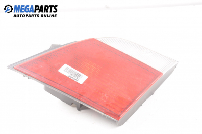 Вътрешен стоп за Nissan Primera Traveller II (06.1996 - 01.2002), комби, позиция: дясна