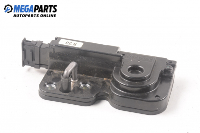 Заключалка заден капак за Volkswagen Touareg SUV (10.2002 - 01.2013), джип