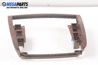 Централна конзола за Opel Omega B Sedan (03.1994 - 07.2003)