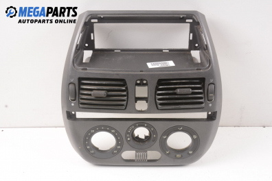 Централна конзола за Fiat Bravo I Coupe (1995-10-01 - 2001-10-01)