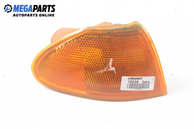 Мигач за Opel Astra F Hatchback (09.1991 - 01.1998), хечбек, позиция: дясна