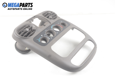 Централна конзола за Chrysler PT Cruiser Hatchback (06.2000 - 12.2010)