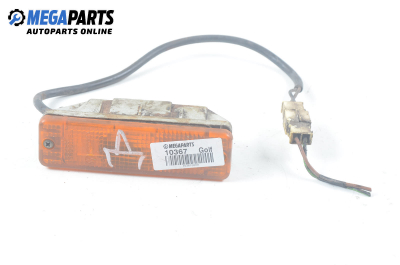 Мигач за Volkswagen Golf II Hatchback (08.1983 - 12.1992), хечбек, позиция: дясна