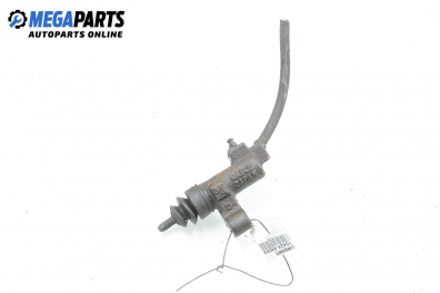 Долна помпа за съединител за Nissan Almera II Hatchback (01.2000 - 12.2006)