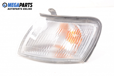 Мигач за Toyota Carina E Hatchback (04.1992 - 09.1997), хечбек, позиция: лява