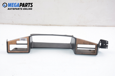 Централна конзола за Rover 800 Sedan (10.1986 - 02.1999)