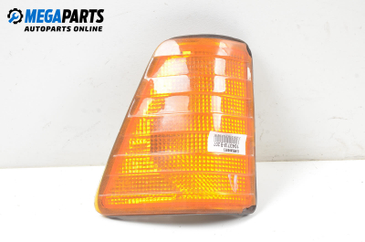 Мигач за Mercedes-Benz T1 Box (601) (05.1977 - 02.1996), товарен, позиция: лява