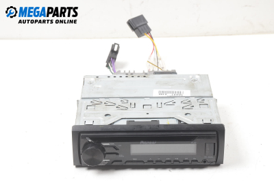 CD плеър за Mercedes-Benz A-Class Hatchback  (W168) (07.1997 - 08.2004)