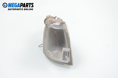 Мигач за Renault 19 II Chamade (04.1992 - 08.2003), седан, позиция: дясна