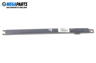 Лайсна под фар за Mercedes-Benz 190 Sedan (W201) (10.1982 - 08.1993), седан, позиция: дясна