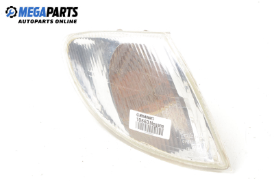 Мигач за Renault Megane I Coach (03.1996 - 08.2003), купе, позиция: дясна