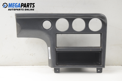 Централна конзола за Ford Mondeo I Estate (01.1993 - 08.1996)