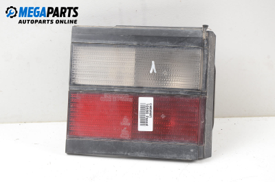 Вътрешен стоп за Volkswagen Passat Variant B3, B4 (02.1988 - 06.1997), комби, позиция: лява