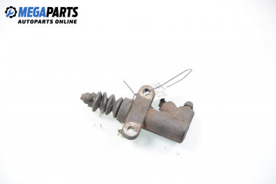 Долна помпа за съединител за Mazda 323 F VI Hatchback (09.1998 - 05.2004)