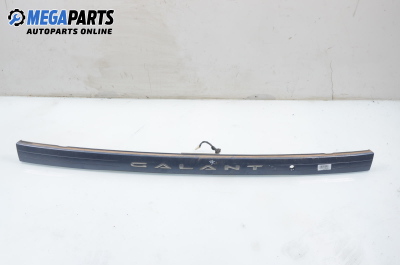 Лайсна заден капак за Mitsubishi Galant VI Estate (09.1996 - 10.2003), комби, позиция: задна