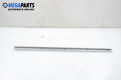 Интериорна пластмаса багажник за Nissan Navara Pick-up (10.2004 - 05.2014), пикап