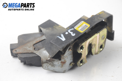 Брава на врата за Kia Rio Sedan I (07.2000 - 04.2006), позиция: задна, лява