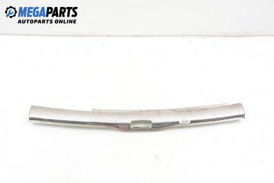 Интериорна пластмаса багажник за Volkswagen Passat Variant B5 (05.1997 - 12.2001), комби