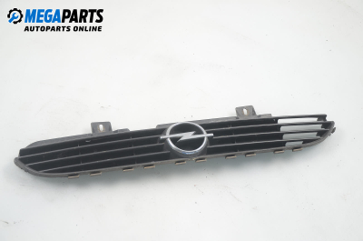 Решетка за Opel Corsa B Hatchback (03.1993 - 12.2002), хечбек, позиция: предна