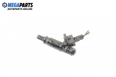 Дюза бензин за Ford Fiesta V Hatchback (11.2001 - 03.2010) 1.4 16V, 80 к.с.