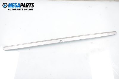 Лайсна заден капак за Mercedes-Benz E-Class Estate (S210) (06.1996 - 03.2003), комби, позиция: задна