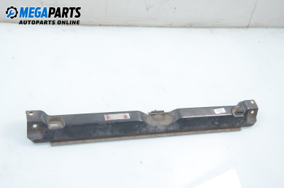 Греда над радиатор за Volkswagen Transporter IV Box (07.1990 - 04.2003), товарен