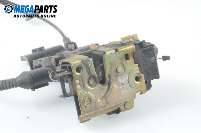 Брава на врата за Volkswagen Passat Sedan B5 (08.1996 - 12.2001), позиция: задна, дясна