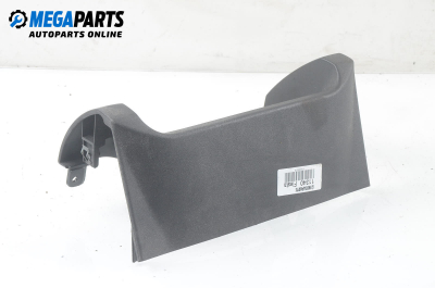 Интериорна пластмаса за Ford Fiesta V Hatchback (11.2001 - 03.2010), 4+1 вр., хечбек, позиция: предна