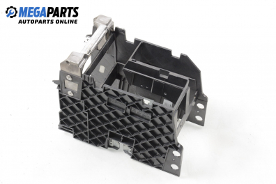 Централна конзола за Volkswagen Touran Minivan (02.2003 - 05.2010)