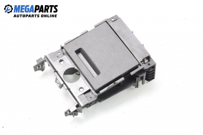 Пепелник за Volkswagen Touran Minivan (02.2003 - 05.2010)