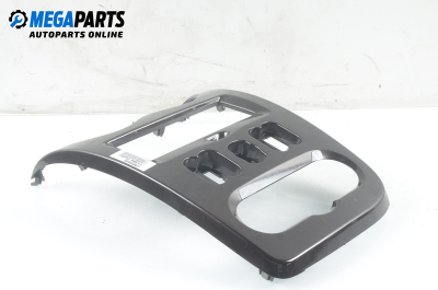 Централна конзола за Dacia Duster Duster (04.2010 - ...)