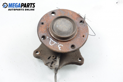 Шенкел главина за Peugeot 307 Station Wagon (03.2002 - 12.2009), позиция: задна, дясна