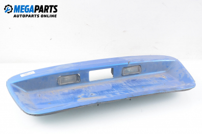 Стойка заден номер за Nissan Almera TINO (12.1998 - 02.2006), миниван