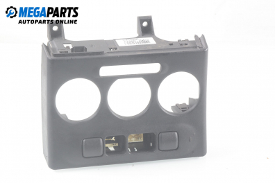 Централна конзола за Opel Zafira A Minivan (04.1999 - 06.2005)