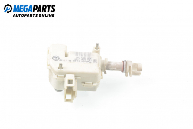 Ключалка за капачката на резервоара за Volkswagen Golf IV Hatchback (08.1997 - 06.2005), хечбек