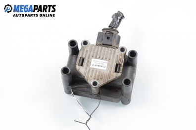 Запалителна бобина за Volkswagen Golf IV Hatchback (08.1997 - 06.2005) 1.8, 125 к.с., № Bosch 0 986 221 048