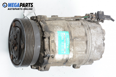 Компресор климатик за Volkswagen Golf IV Hatchback (08.1997 - 06.2005) 1.8, 125 к.с., № 1J0 820 803 A