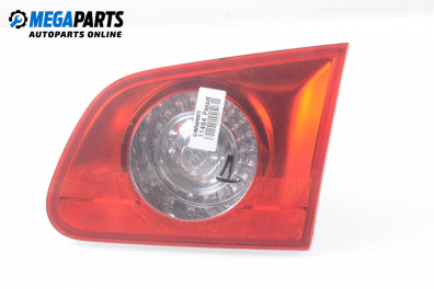 Вътрешен стоп за Volkswagen Passat Variant B6 (08.2005 - 11.2011), комби, позиция: дясна