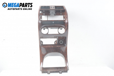 Централна конзола за Nissan Terrano II SUV (10.1992 - 09.2007)