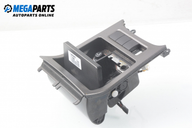 Пепелник за Volkswagen Golf V Hatchback (10.2003 - 02.2009)