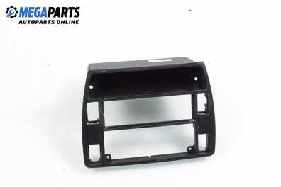 Централна конзола за Volkswagen Passat Variant B5 (05.1997 - 12.2001)